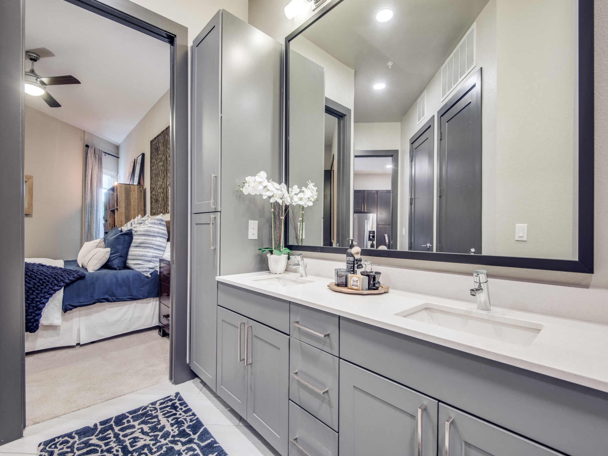 Photos and Video of The Hudson Dallas Apartments in Dallas, TX